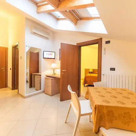 Hotell & Sasso 3*