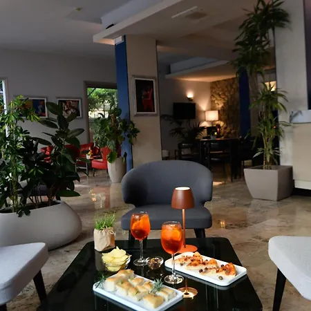 Hotell & Sasso 3*