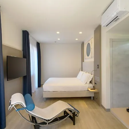 Hotell & Sasso 3*
